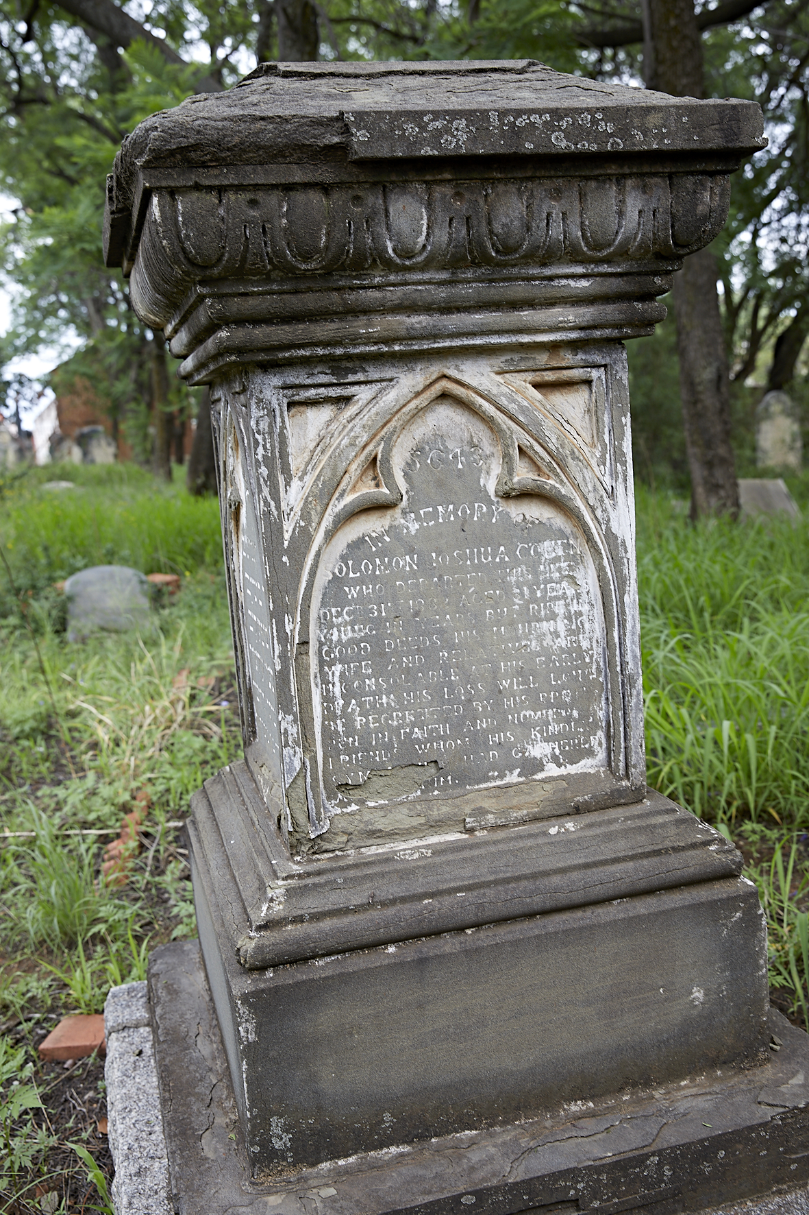 graves/new_tombstone2/DIGSB40124.jpg