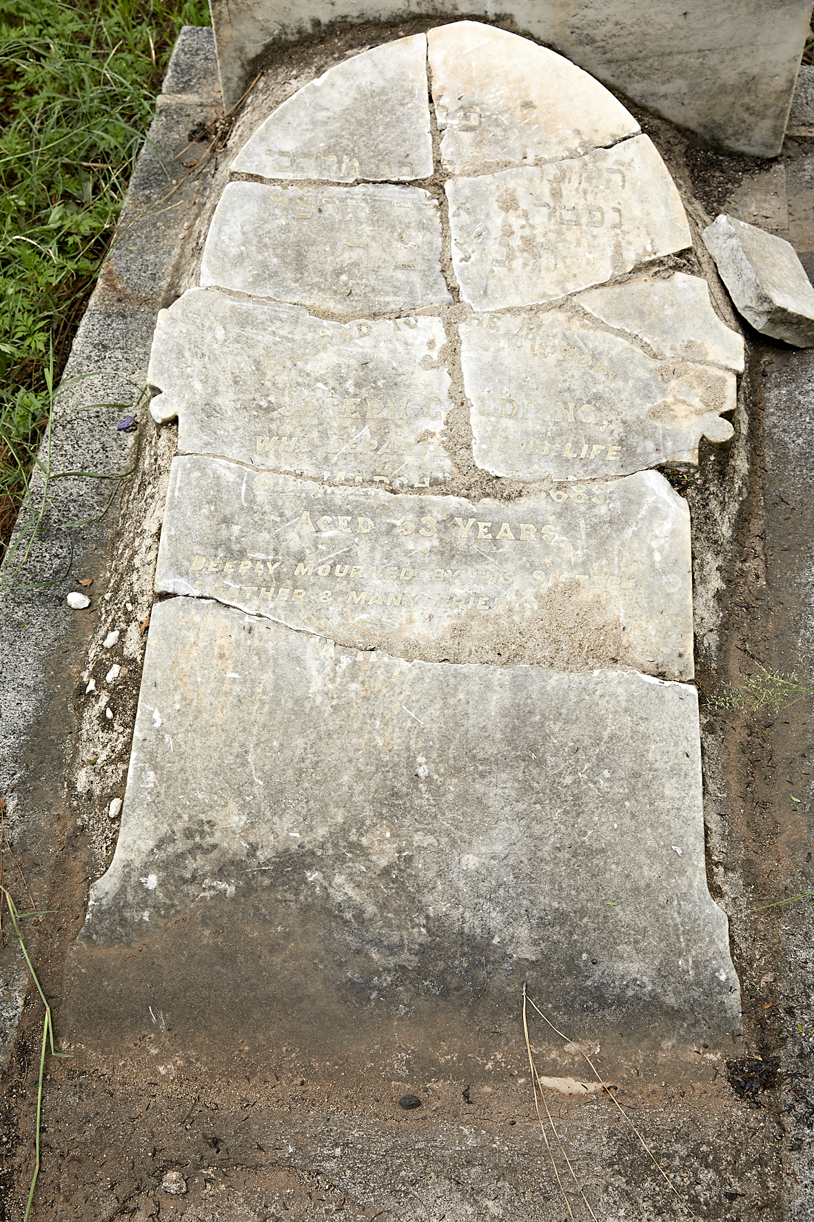 graves/new_tombstone2/DIGSB40227.jpg