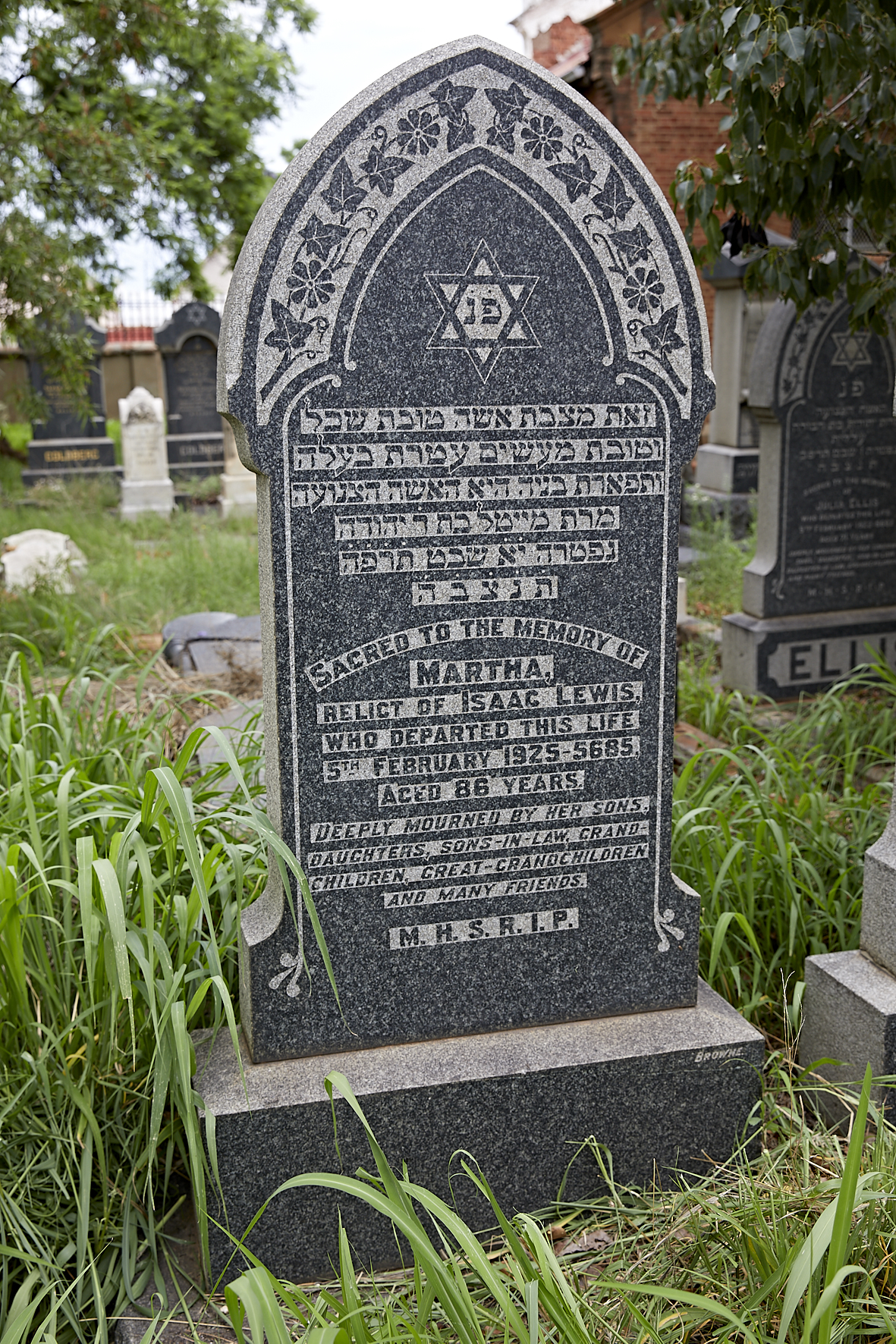 graves/new_tombstone2/DIGSB40342.jpg