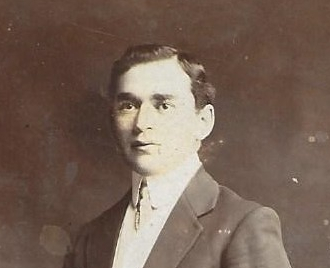 profile/561/deceased_561_1.jpg